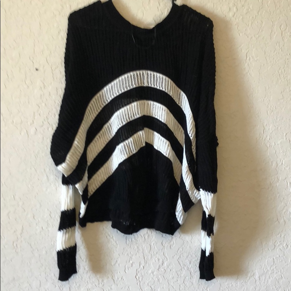 ❣️ 3 for $15 ❣️ Long sleeve striped sweater